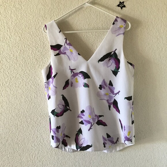 Banana Republic floral blouse - Picture 4 of 4